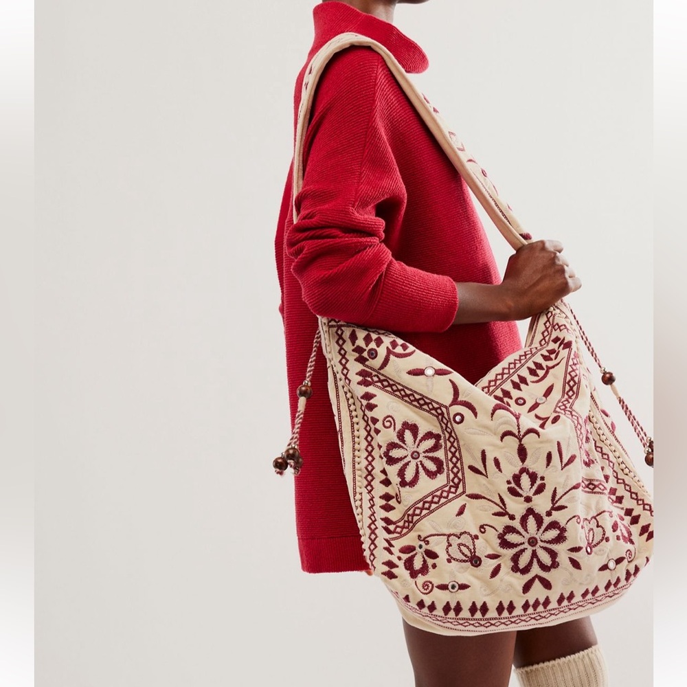 FREE PEOPLE Vic Velvet Slouchy Bag